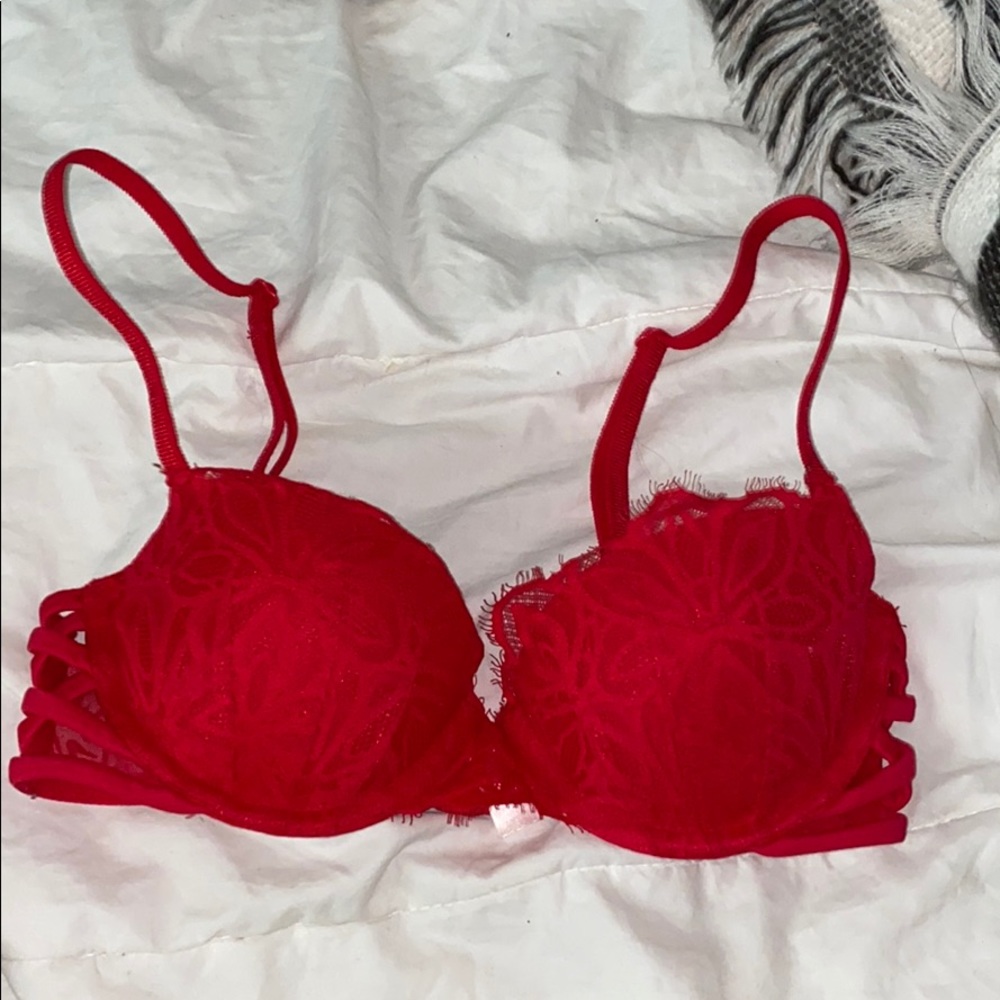 ✨Red Date Push-up Bra✨